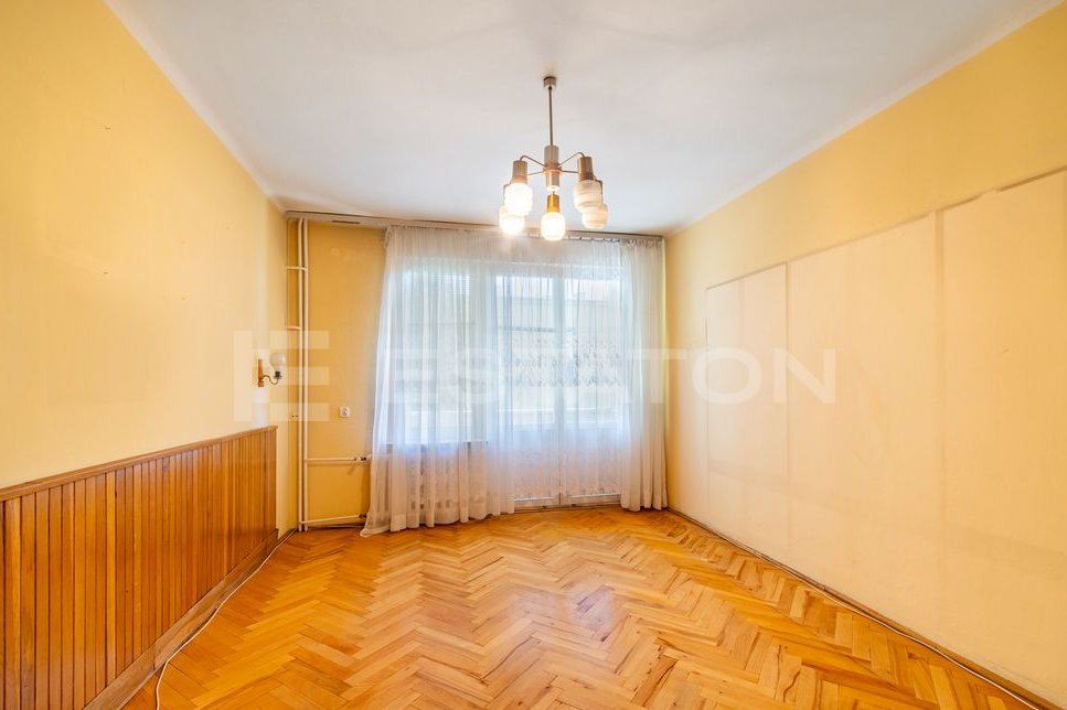 Możliwość wykonania układu 2 syp. + salon z anek.