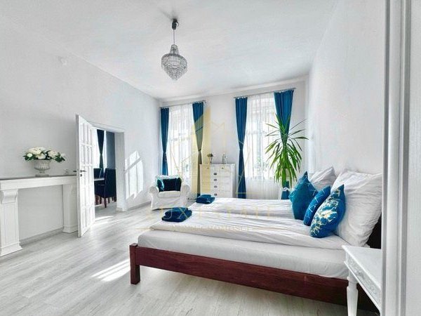 Przestronny i słoneczny apartament na Starówce