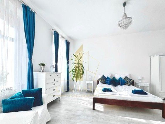 Przestronny i słoneczny apartament na Starówce