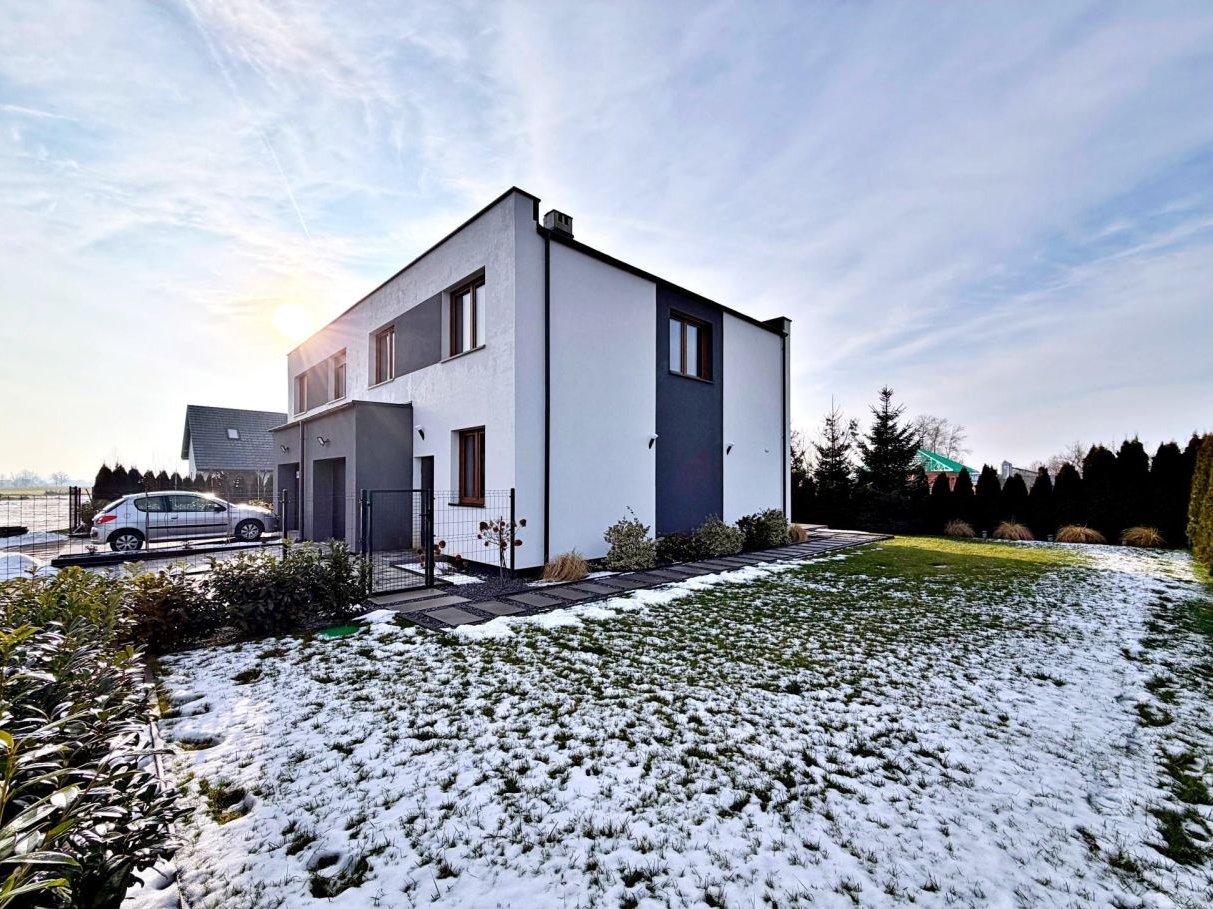 Premium Segment Bliźniaka z pięknym Ogrodem