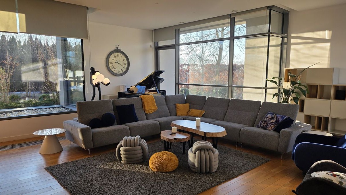 Nowoczesna rezydencja premium Chyby – architektura, bezpieczeństwo