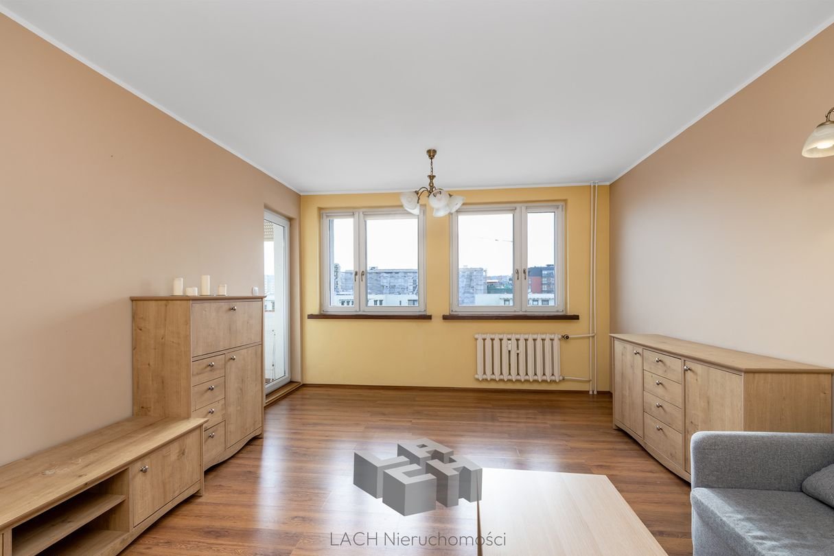 3 pokoje | 65,3 m² | Krzyki | loggia | osobna kuchnia | blisko centrum