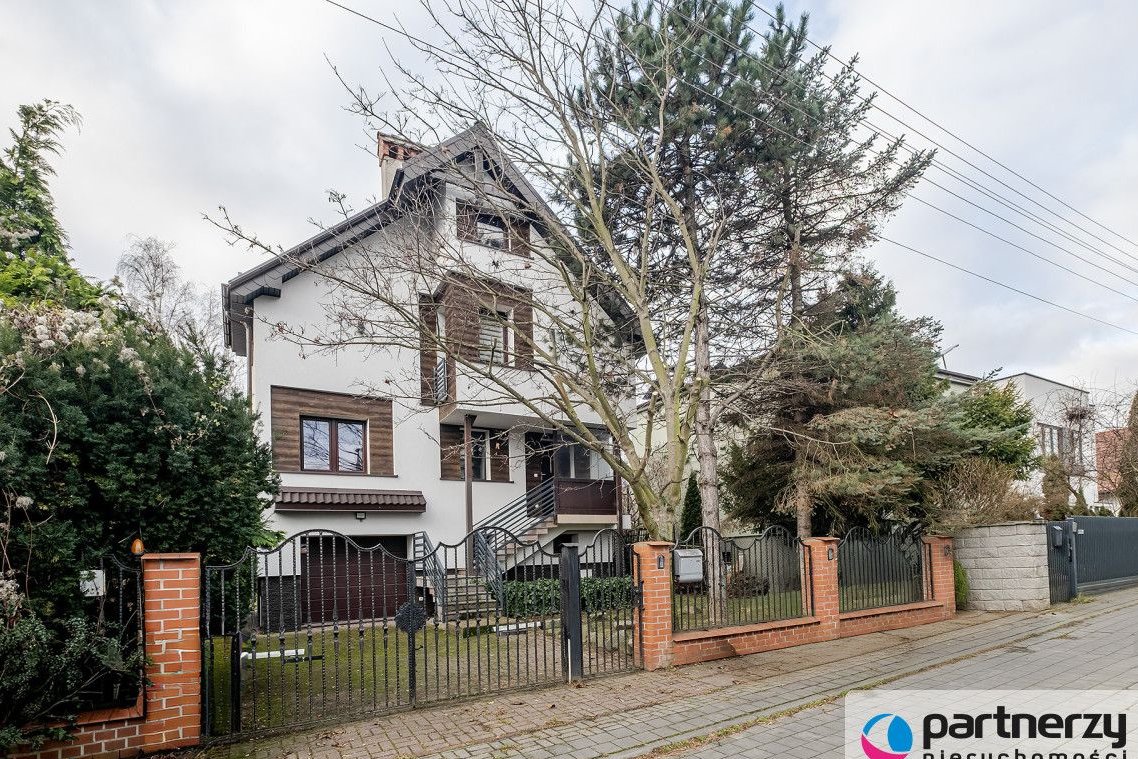 Dom wolnostojący z tarasem i garażem od zaraz!