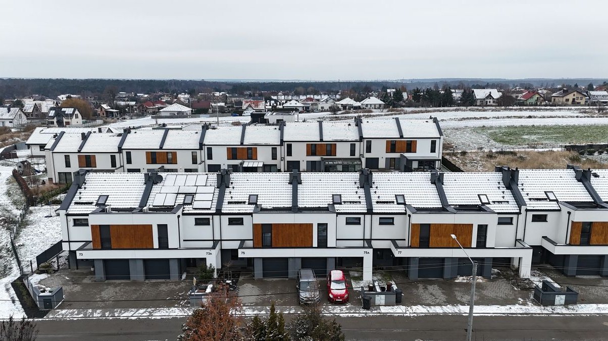 Słoneczny Dom 127 m2 wraz z Garażem/Garderoba/gotowy do zamieszkania