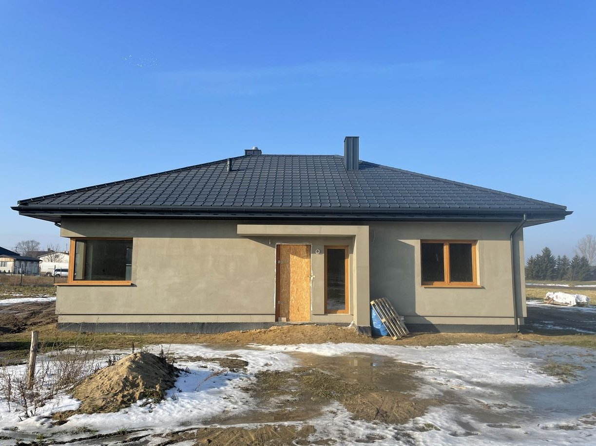 Dom jednorodzinny z działką w Czołczynie (k. Lutomierska)