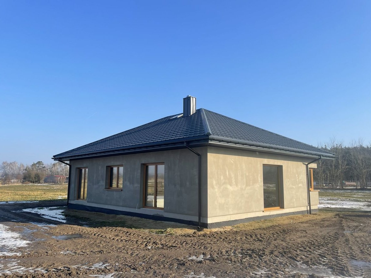 Dom jednorodzinny z działką w Czołczynie (k. Lutomierska)