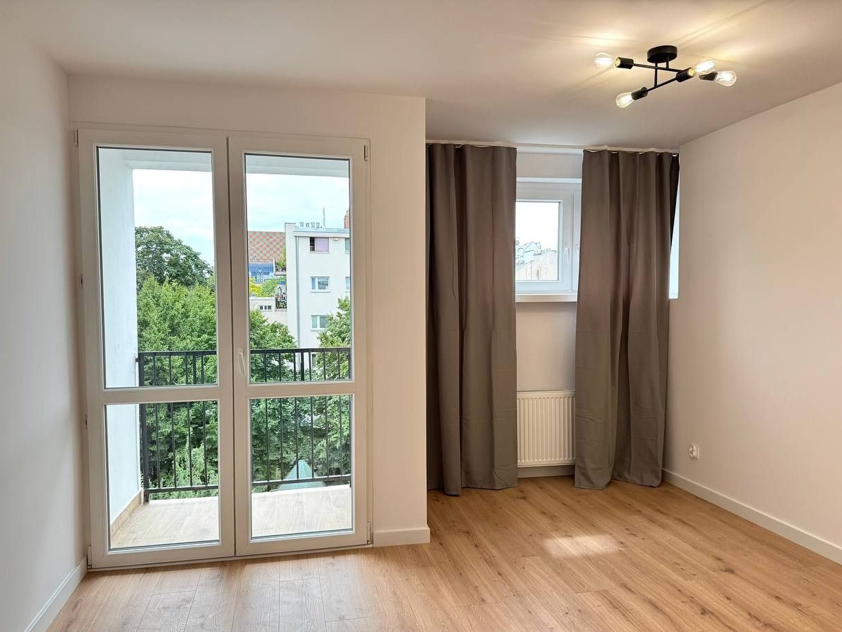 Dwupokojowe mieszkanie z balkonem | świeży remont | centrum Wrocławia