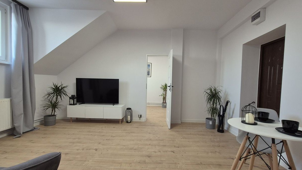 Po generalnym remoncie, przestronne M3, CO miejskie, BEZ PROWIZJI