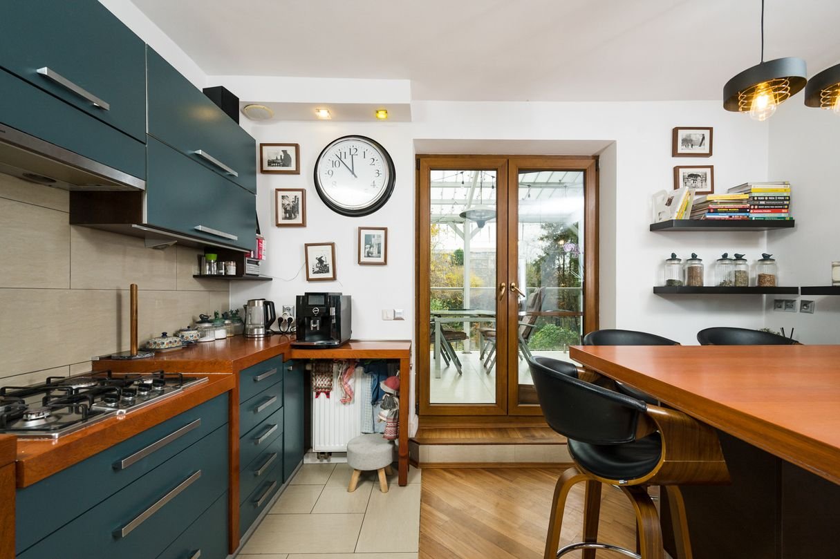 Dom z garażem i ogrodem w centrum Krakowa - Spokojna okolica