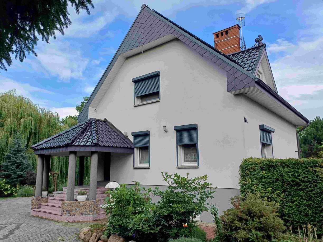 Dom wolnostojący na pięknej działce z własnym dużym stawem