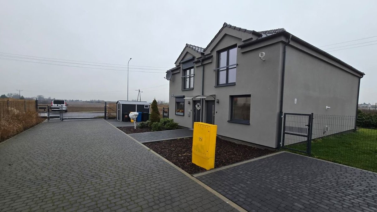 Dom w zabudowie bliźniaczej 500m2 działka – 110m² POD KLUCZ - NOWY !!