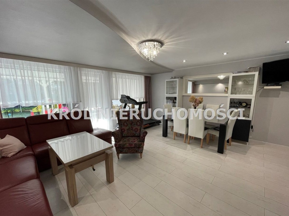 Dom Do Zamieszkania W Centrum!