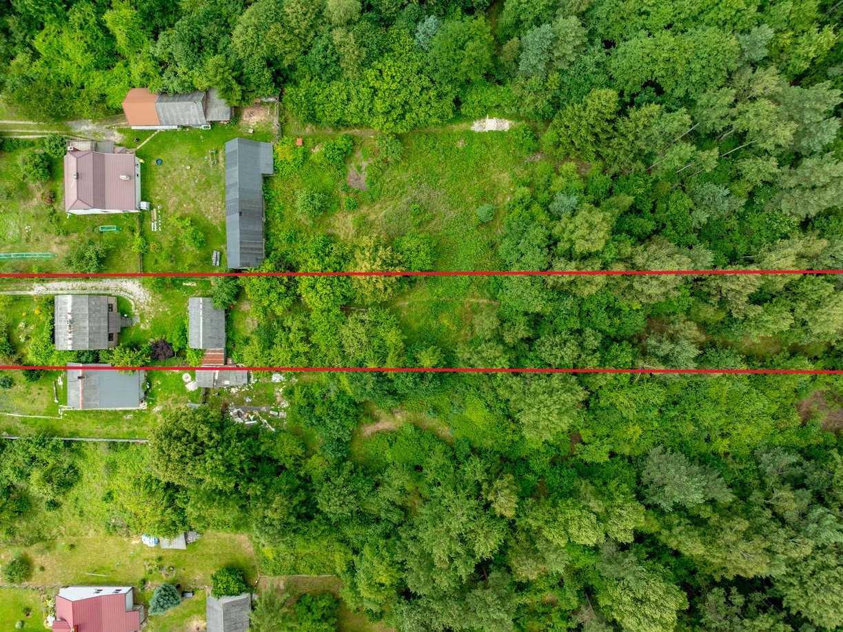 Dom ze wszystkimi mediami Malownicza okolica Ogromna działka Bez prowi