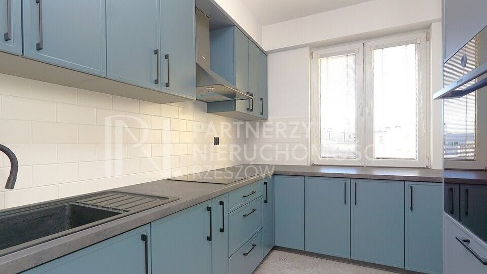 Graniczna - 2 Pokoje z Oddzielną Kuchnią !