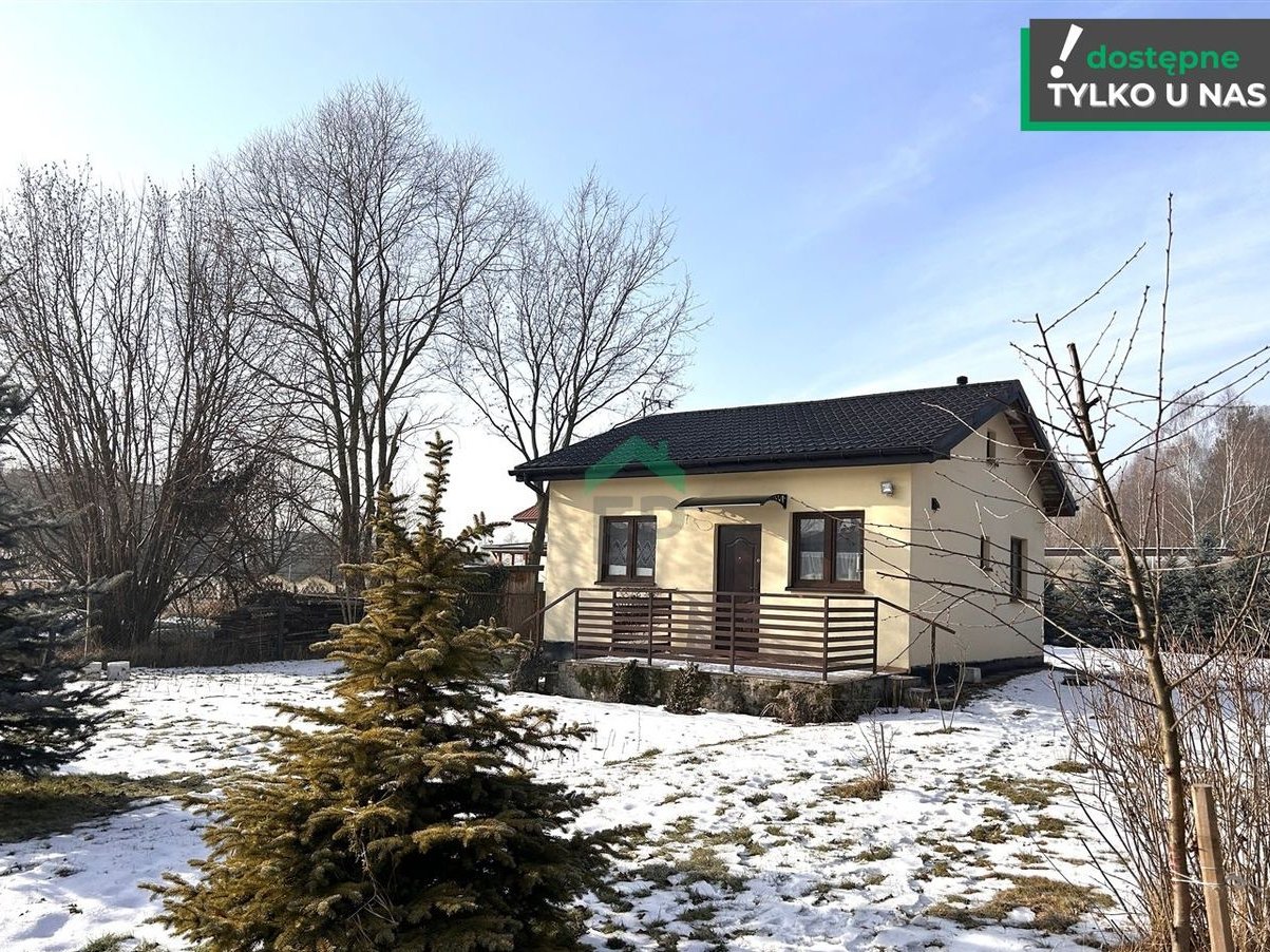 Kameralny dom z dużą działką wśród zieleni