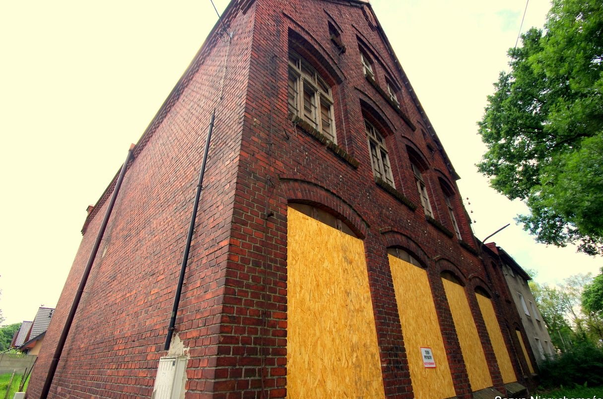 Budynek inwestycyjny np. lokale pod wynajem, dom Seniora