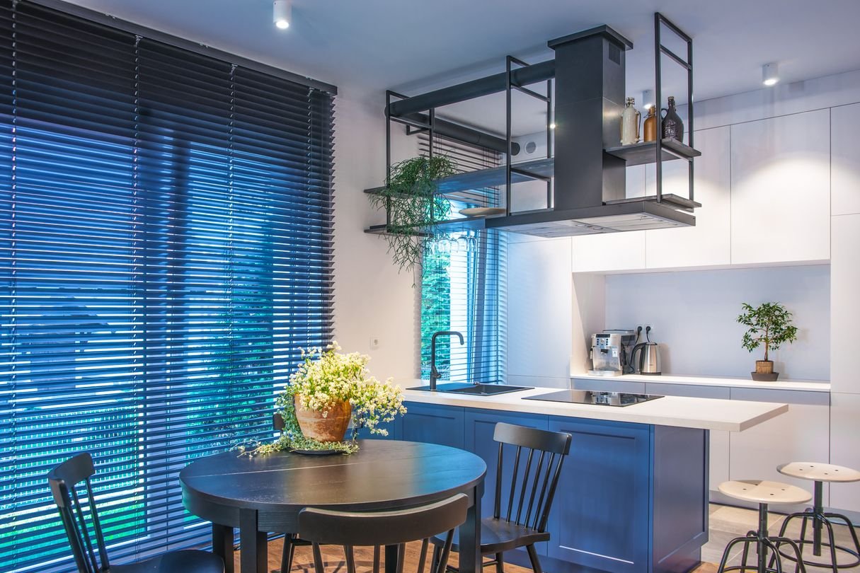 Apartament nad samym jeziorem z prywatną mariną i ogrodem - Rydzewo