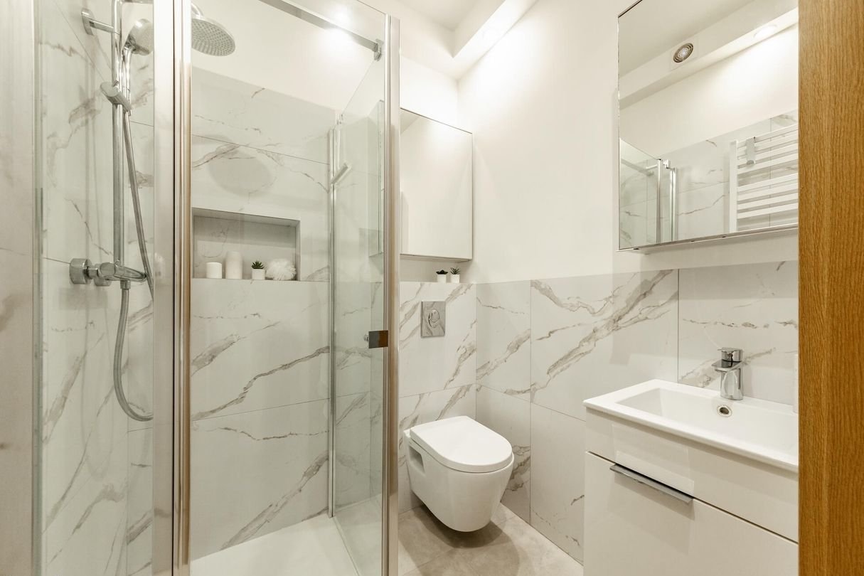 Wykończony, gotowy do zamieszkania dom -6 pokoi-działka 710m2