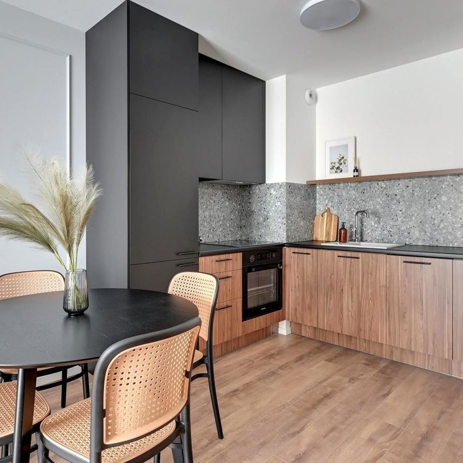 2pok z Halą Garażową w Cenie_blisko SKM i METRO Karolin oraz Factory