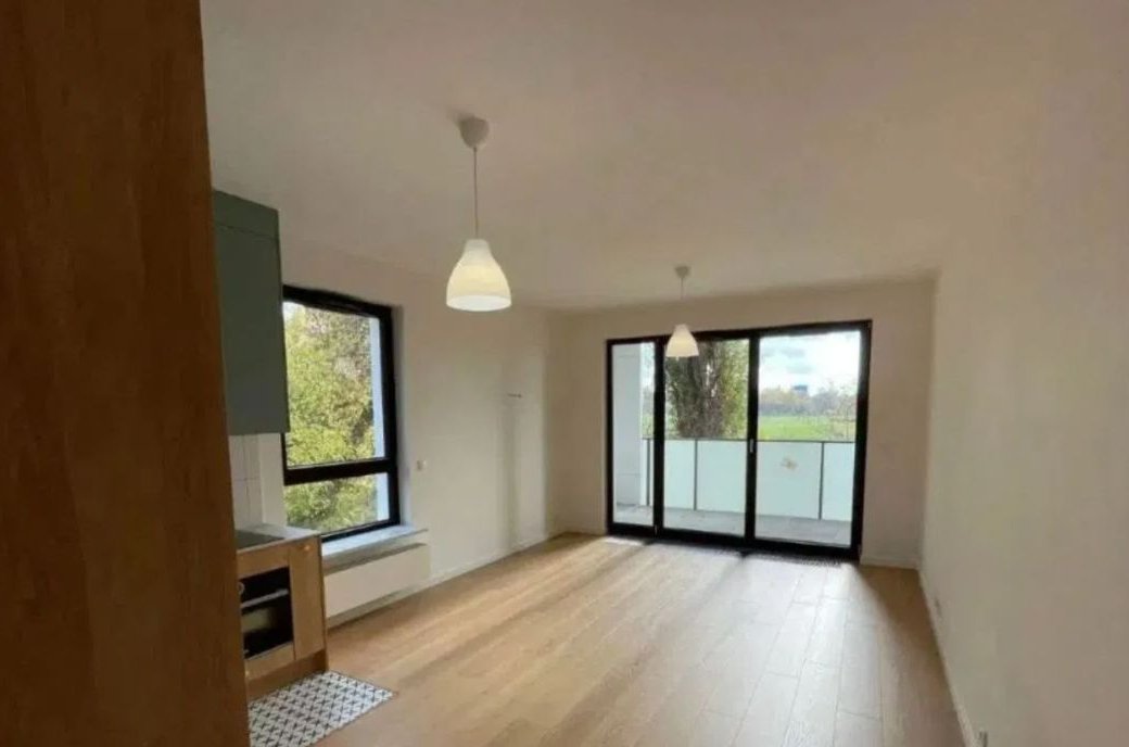 Hala Garażowa w Cenie❤️ - 2 pokoje blisko Metra Karolin