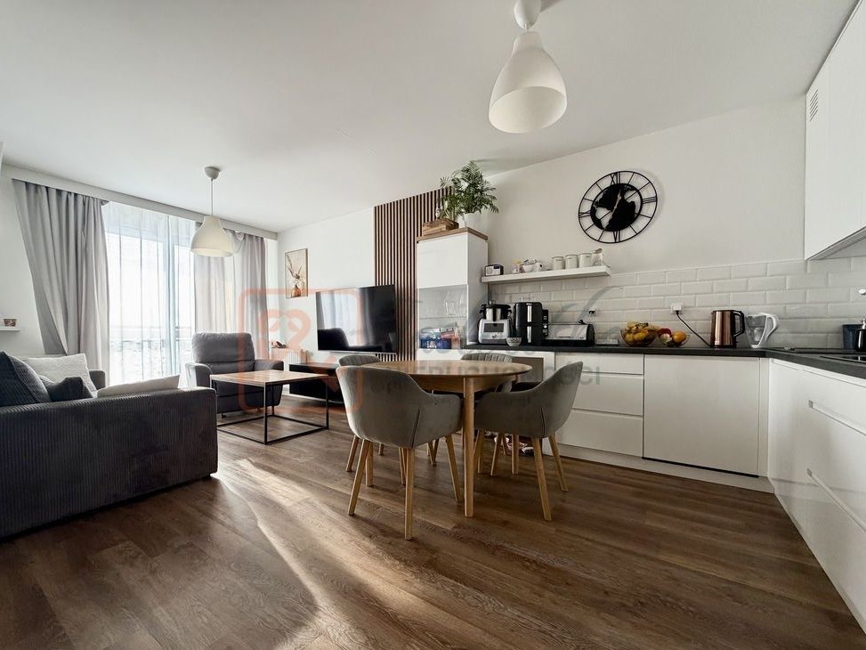 Duże mieszkanie os. Wilkowyja 76,29 m2