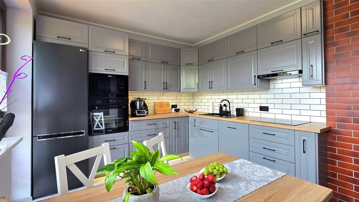 Piękny dom gotowy do zamieszkania, SMART dom, sterowanie zdalne