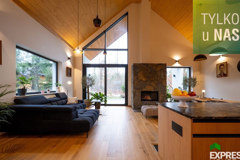 Dom parterowy otulony zielenią -harmonia i spokój!