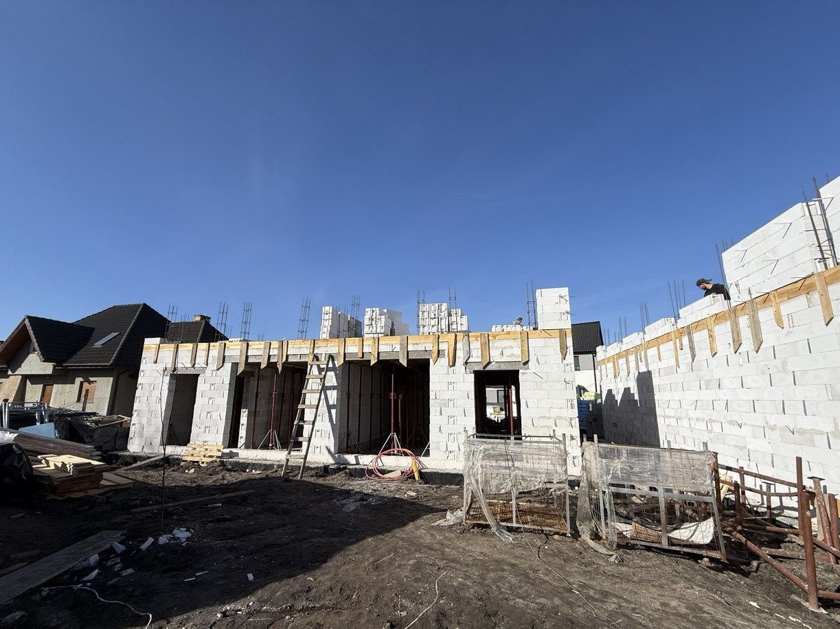 Stylowe domy w Dobrzykowicach! bez pozwolenia MSWiA