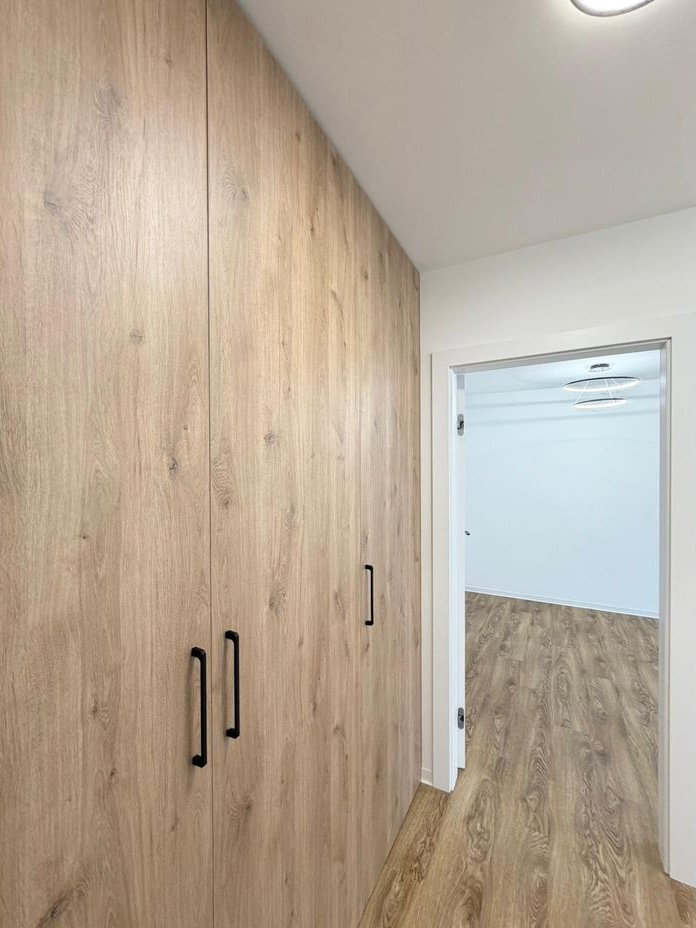 po remoncie 2 oddzielne pokoje + kuchnia, blisko WUM, bez prowizji