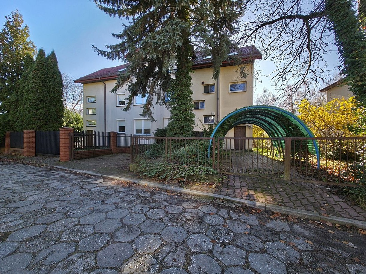 Bliźniak | Malachitowa | Podkarczówka | Kielce