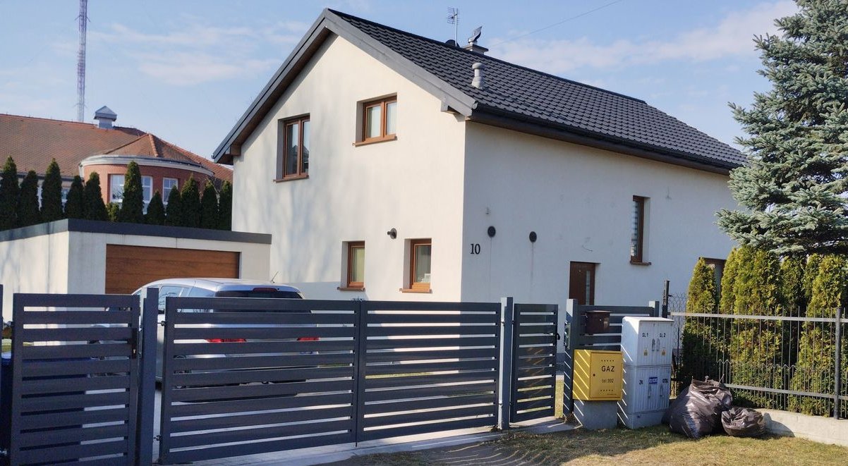 Dom wolnostojący - najlepsza lokalizacja Łazy/Magdalenka