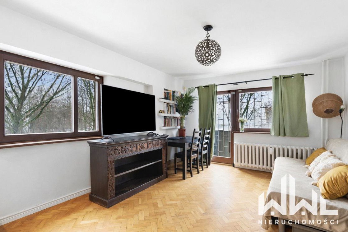 Broniewskiego|balkon|cicho| świetna komunikacja