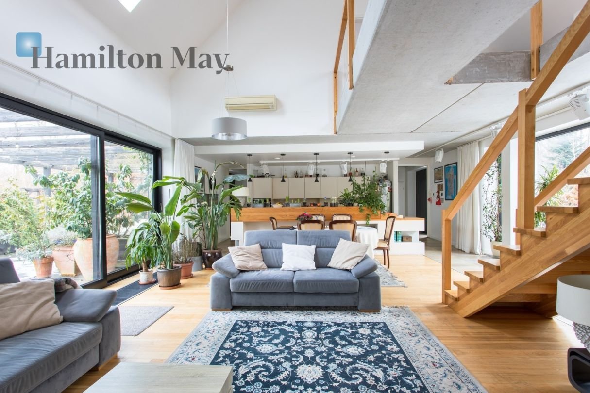 Niesamowite siedlisko ze stawem.