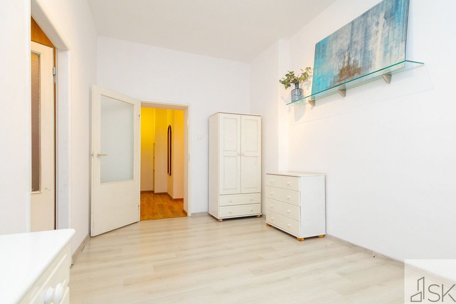 Nadodrze – 2 pokoje w kamienicy, 1. piętro