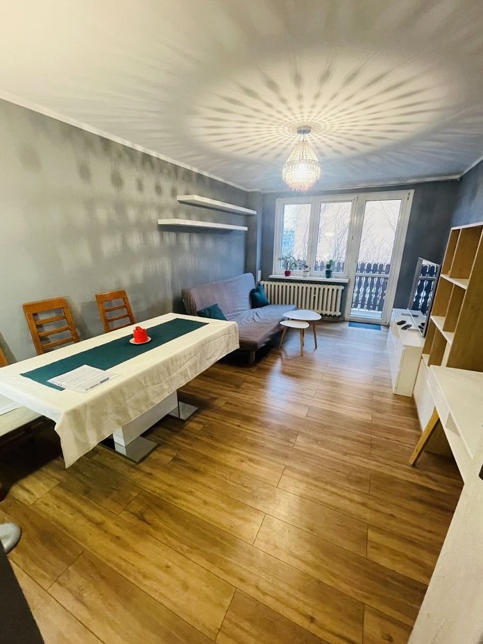 2 pokoje 43m2 OGRZEWANIE I WODA MIEJSKIE - Balkon