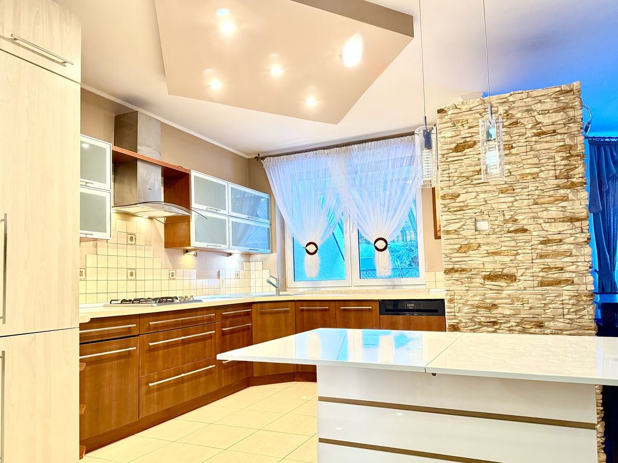 Przestronne mieszkanie na kameralnym, strzeżonym osiedlu