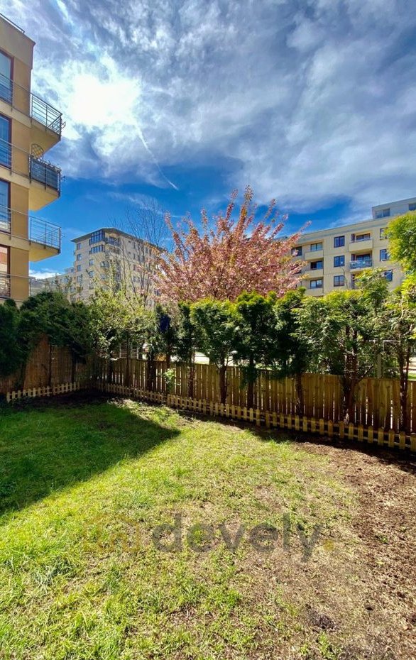 2 pok. /kuchnia / ogród 60m/ Mp/ ul. Bobrzyńskiego