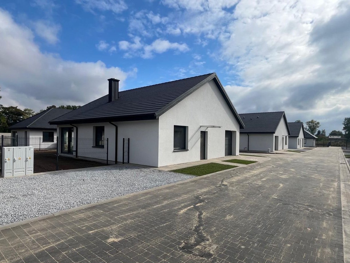 Aktualnie wszystkie domy zarezerwowane !!! 1 km od Bielan Wrocławskich