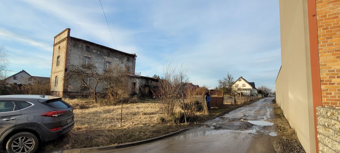 Daszyńskiego duża działka wraz z domem do gruntownego remontu