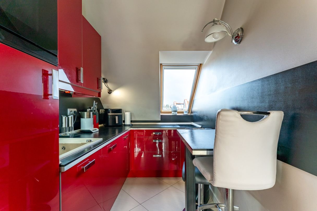 Przestronne 3 pokoje, po podłodze 66 mkw., prowizja 0%