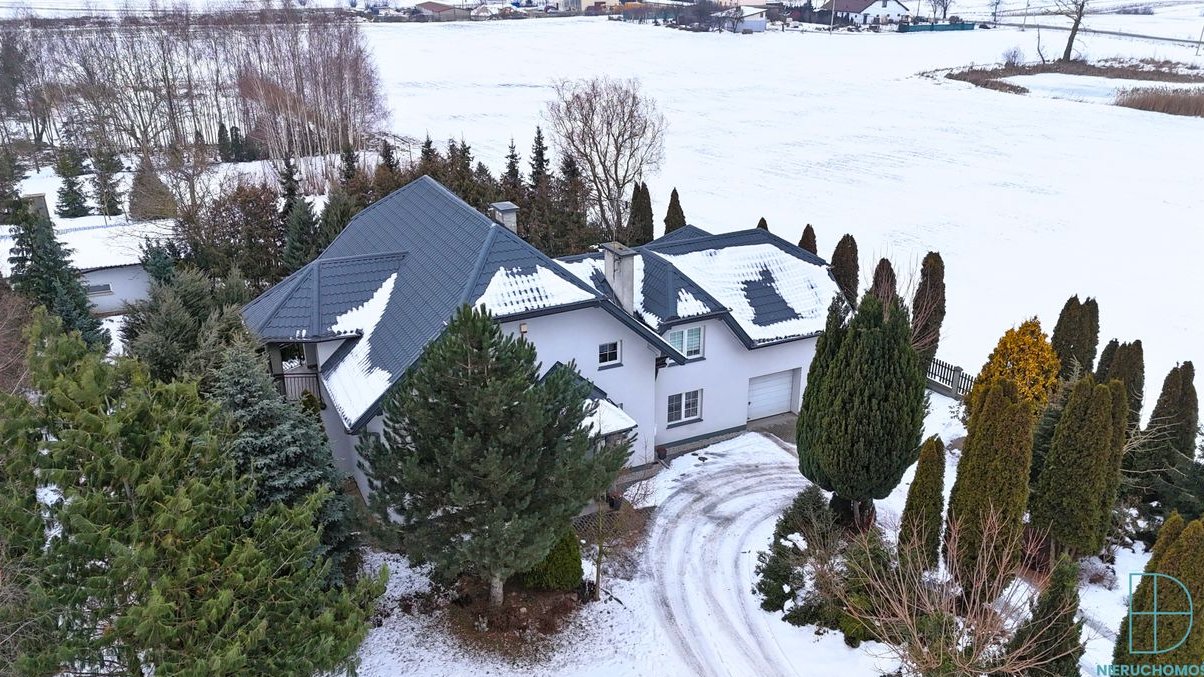 PRYWATNA REZYDENCJA | 228 m² | STAW | 0,9 HA | SOLEC