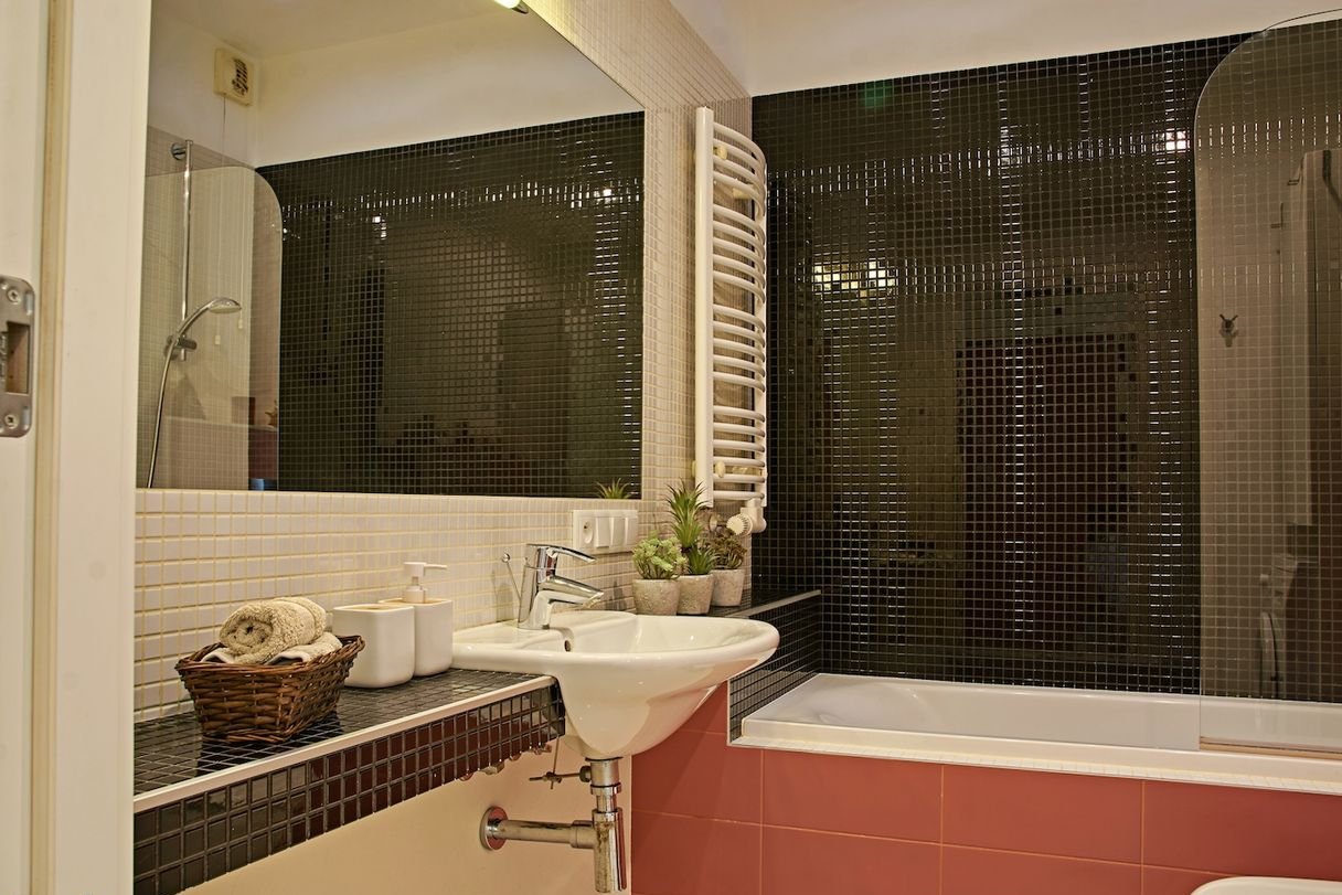 2 pokoje po remoncie + KOMÓRKA W CENIE - ul. Obrzeżna