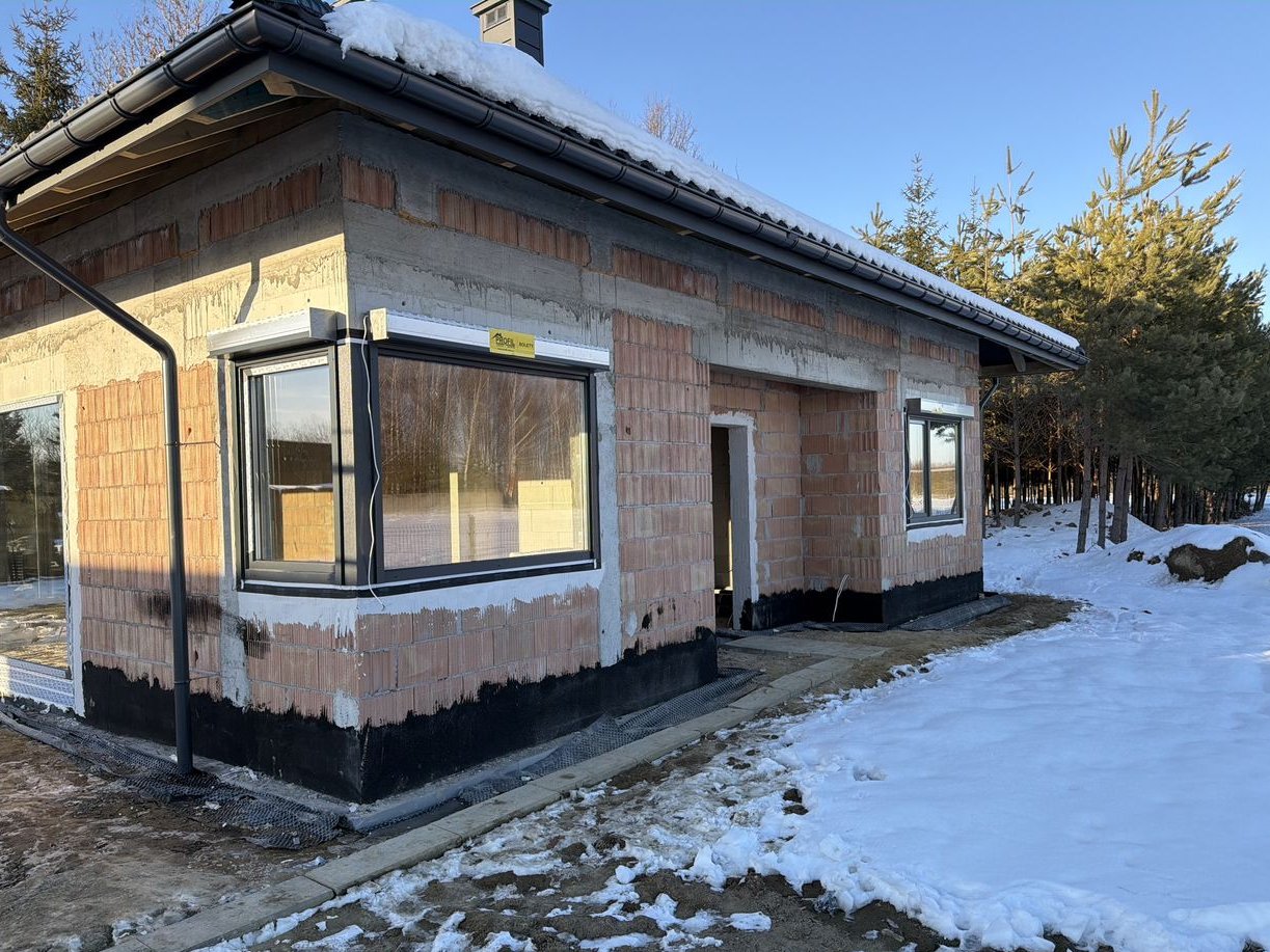 Dom parterowy 10km od centrum Rzeszowa.