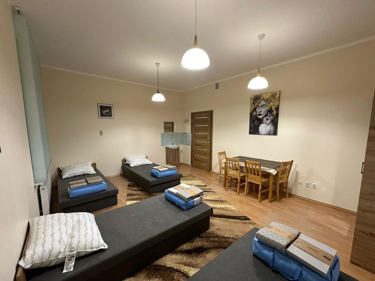 Przestronny dom (inwestycja) w Poznaniu! Duży potencjał!