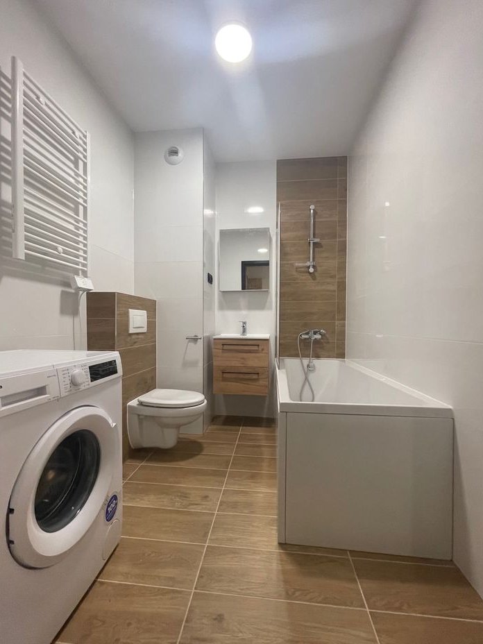 DNI OTWARTE/2 pok-loggia/lista promocyjna/Miejsce zewnętrzne gratis