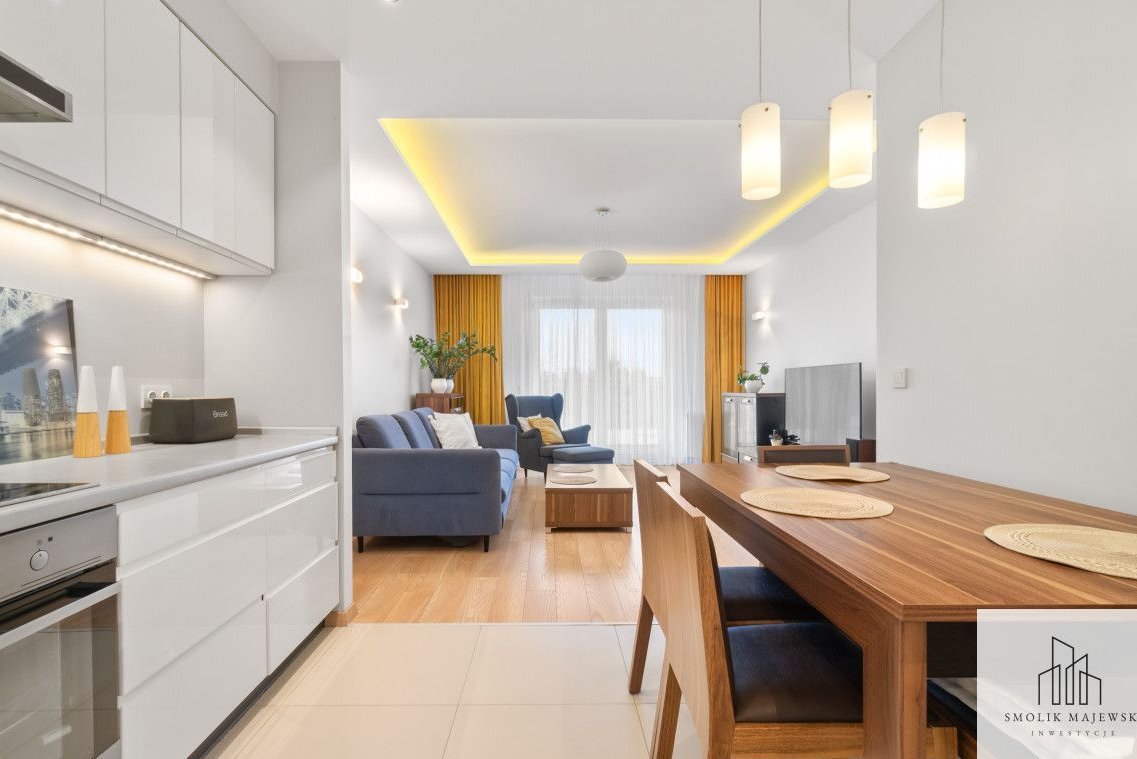 2 pokoje/Balkon z widokiem na zieleń/Garaż