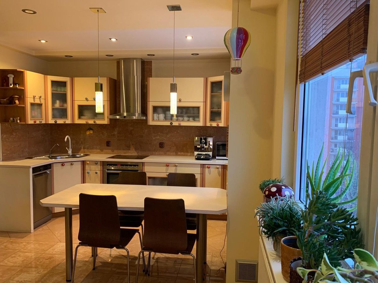 Przestronne, słoneczne mieszkanie w sercu miasta Rzeszowa