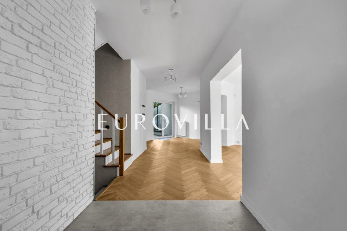 Przestronny dom po remoncie I ogród I garaż