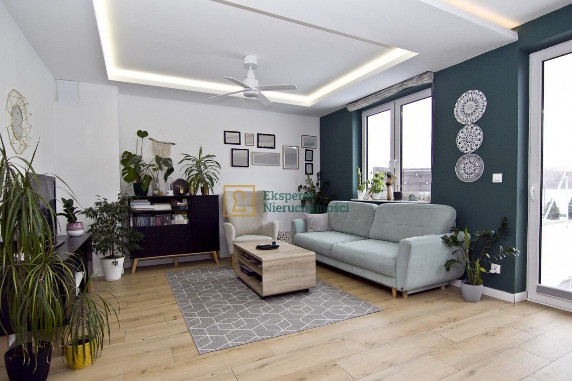 Szeregówka przy ul. Herbowej,120 m2, garaż w bryle