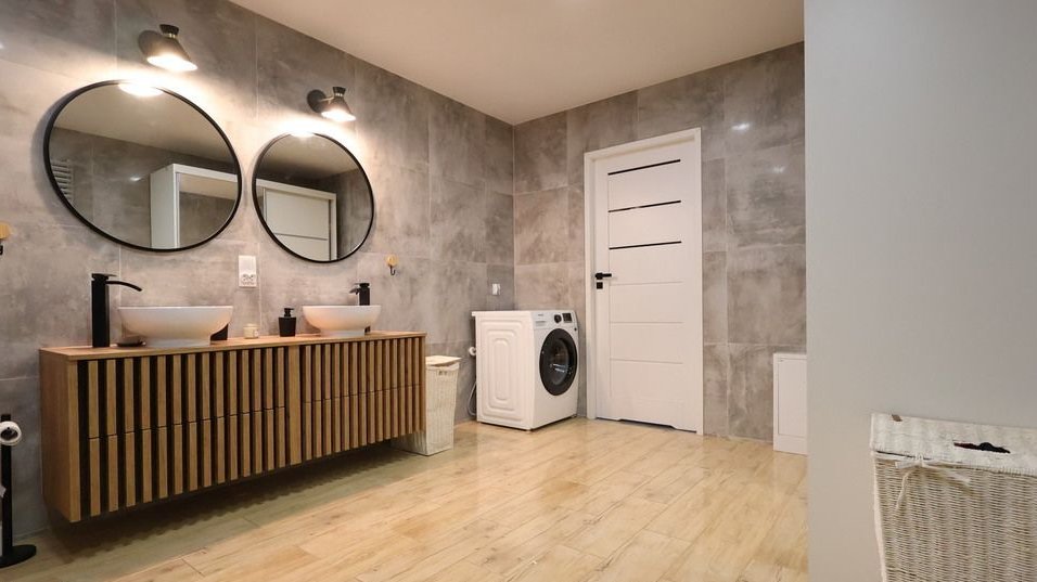 Wolnostojący dom z 19-arową działką